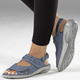 Sandaletten & Pantoletten - Waldläufer, bequeme Damen-Sandalen, Weite G, mit herausnehmbarem Fußbett, in Größe 3 1/2 bis 8, in Farbe JEANSBLAU – Farbe JEANSBLAU – Ansicht 2