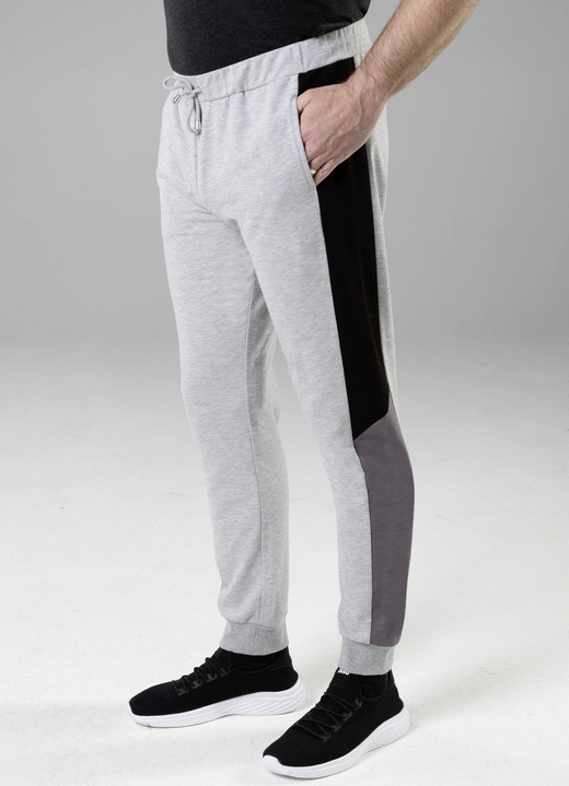 Freizeithosen - Freizeithose in 3 Farben, in Größe 024 bis 062, in Farbe MARINE Ansicht 3