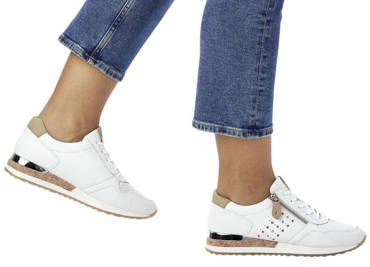 - Remonte Sneaker mit unterlegter Zierlochung, in Größe 036 bis 042, in Farbe WEISS-SAND Ansicht 7