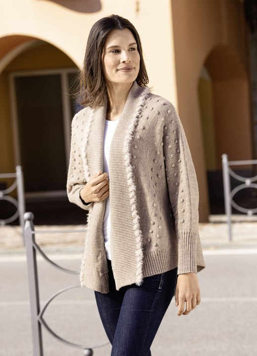 Strickjacken - Strickjacke in leichter Fledermausform, in Größe L(44/46) bis XXL(52/54), in Farbe SAND MELIERT