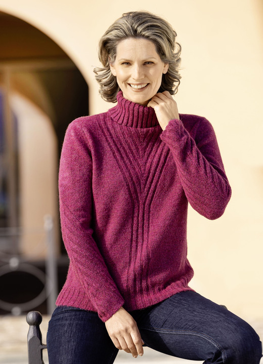 Langarm - Pullover in sehr kuschliger Flauschqualität Ansicht 2 Langarm - Pullover in sehr kuschliger Flauschqualität, in Größe 036 bis 052, in Farbe BEERE Ansicht 2