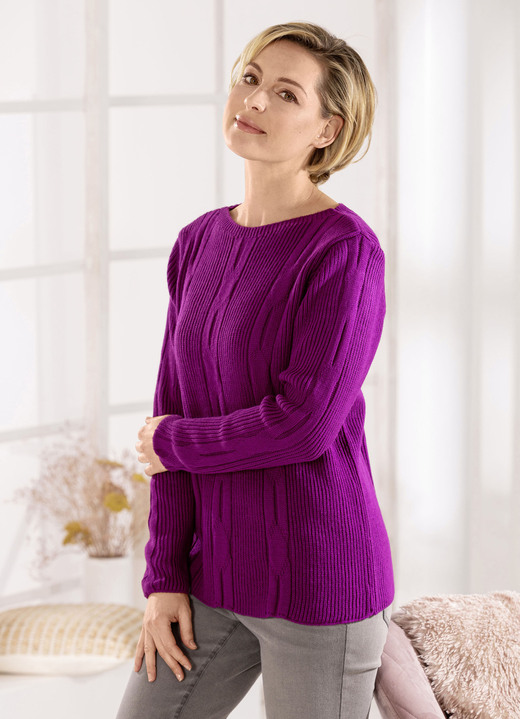 SALE - Pullover mit streckendem Längsmuster, in Größe 036 bis 052, in Farbe BEERE Ansicht 2