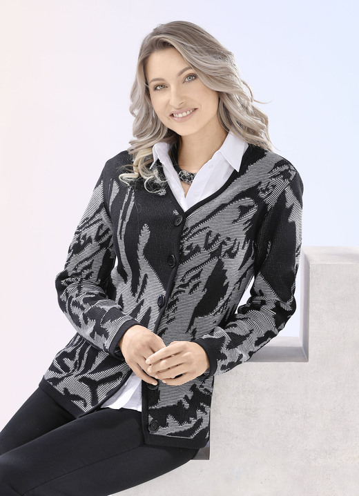 Strickjacken - Strickjacke in grafischer Optik mit platischem Effekt, in Größe 038 bis 054, in Farbe SCHWARZ-WEISS Ansicht 2