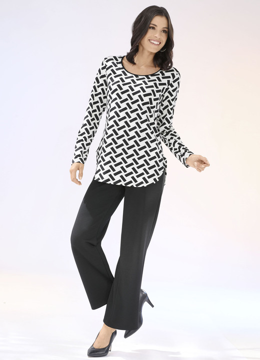 Hosen - Hose in modischer Weite, in Größe 017 bis 054, in Farbe SCHWARZ Ansicht 3