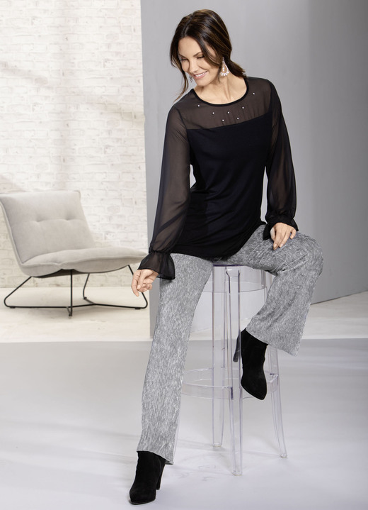 Shirts - Exzellentes Shirt mit Chiffon-Verarbeitung, in Größe 040 bis 044, in Farbe SCHWARZ Ansicht 2