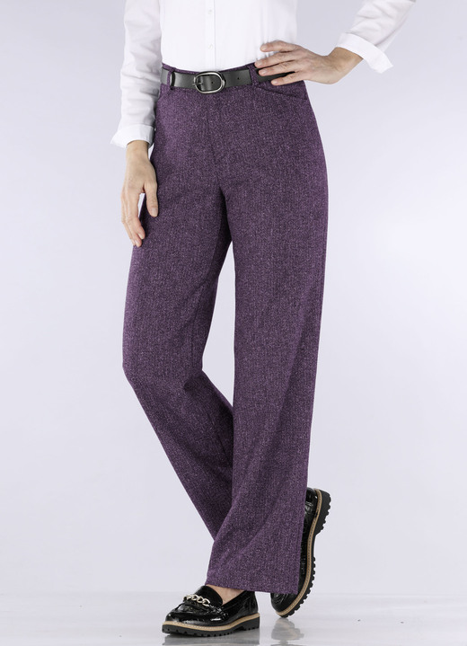 Hosen - Hose in modischer Weite, in Größe 018 bis 052, in Farbe BROMBEER MEL. Ansicht 3