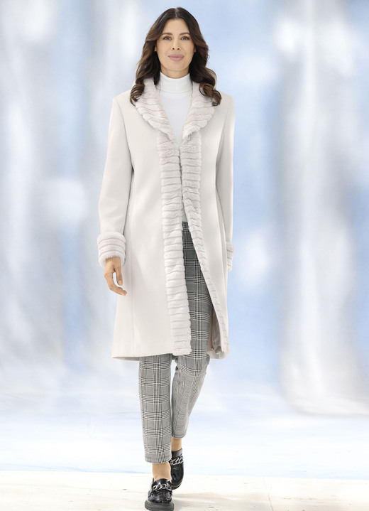 Wollmäntel - Mantel mit Kunstpelz-Besätzen Ansicht 2 Wollmäntel - Mantel mit Kunstpelz-Besätzen, in Größe 036 bis 052, in Farbe CREME Ansicht 2