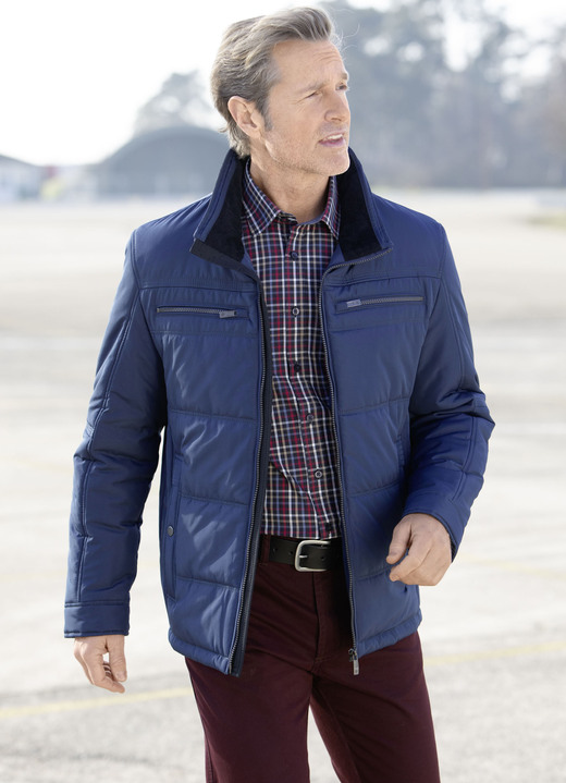 - Kurzjacke von „Cabano“, in Größe 024 bis 064, in Farbe MITTELBLAU