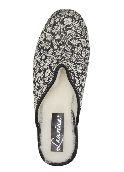 Hausschuhe - Laurina Pantoffel mit Blumen-Stickerei Ansicht 5 Hausschuhe - Laurina Pantoffel mit Blumen-Stickerei, in Größe 036 bis 042, in Farbe BORDEAUX Ansicht 5