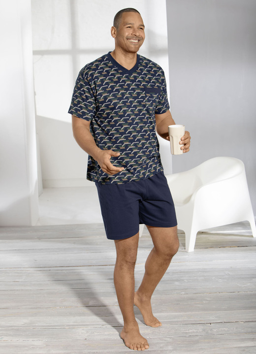 - Pastunette Shorty mit V-Ausschnitt und Alloverdessin, in Größe 046 bis 062, in Farbe MARINE-BUNT Ansicht 2