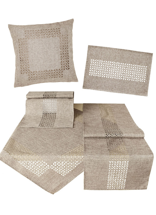Tischdecken - Tischdecke mit dekorativer Lochstanzung Ansicht 4 Tischdecken - Tischdecke mit dekorativer Lochstanzung, in Größe 135 (2x Platzset, 30/ 45 cm) bis 404 (Kissenbezug, 40/ 40 cm), in Farbe WEISS Ansicht 4