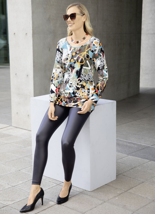 Shirts - Faszinierendes Longshirt mit dekorativer Strasszier, in Größe 038 bis 046, in Farbe ECRU-KHAKI Ansicht 2