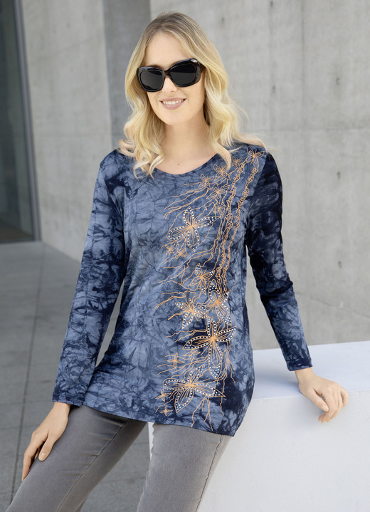 Shirts mit Strass - Interessantes Shirt in Batikoptik in 3 Farben Ansicht 2 Shirts mit Strass - Interessantes Shirt in Batikoptik in 3 Farben, in Größe 038 bis 054, in Farbe BORDEAUX BATIK Ansicht 2