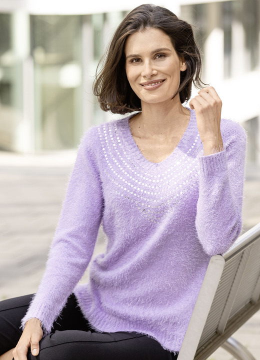 Pullover & Strickmode - Pullover aus superweichem Effektgarn, in Größe 036 bis 052, in Farbe VIOLETT Ansicht 4