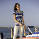 Kurzarm - Sommerliche Shirt-Tunika – Farbe BEIGE-MARINE-ROYALBLAU – Ansicht 2 Kurzarm - Sommerliche Shirt-Tunika, in Größe 036 bis 052, in Farbe BEIGE-MARINE-ROYALBLAU – Farbe BEIGE-MARINE-ROYALBLAU – Ansicht 2