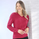 Pullover - Pullover mit streckender Zopfstruktur – Farbe ROT – Ansicht 4 Pullover - Pullover mit streckender Zopfstruktur, in Größe L(44/46) bis XXL(52/54), in Farbe ROT – Farbe ROT – Ansicht 4