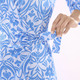 Shirts - Longshirt mit interessanter Wickeloptik in 2 Farben – Farbe HELLBLAU-WEISS – Ansicht 2 Shirts - Longshirt mit interessanter Wickeloptik in 2 Farben, in Größe 036 bis 050, in Farbe HELLBLAU-WEISS – Farbe HELLBLAU-WEISS – Ansicht 2