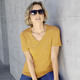 Kurzarm - Shirt mit hohem Tragekomfort in 10 Farben – Farbe HONIG Kurzarm - Shirt mit hohem Tragekomfort in 10 Farben, in Größe 034 bis 052, in Farbe HELLBLAU