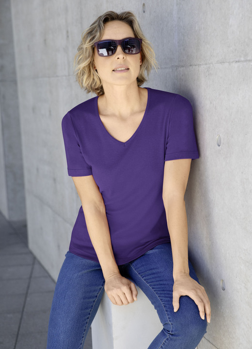 Kurzarm - Shirt mit hohem Tragekomfort in 10 Farben Ansicht 4 Kurzarm - Shirt mit hohem Tragekomfort in 10 Farben, in Größe 034 bis 052, in Farbe HELLBLAU Ansicht 4