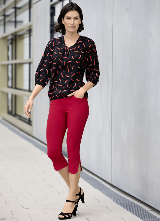 - Caprihose mit abgerundeten Schlitzen an den Beinabschlüssen, in Größe 018 bis 052, in Farbe ROT Ansicht 3