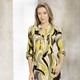 - Shirt-Tunika mit aufspringenden Fältchen, in Größe 036 bis 054, in Farbe GELB-GRAU-BUNT – Farbe GELB-GRAU-BUNT – Ansicht 1