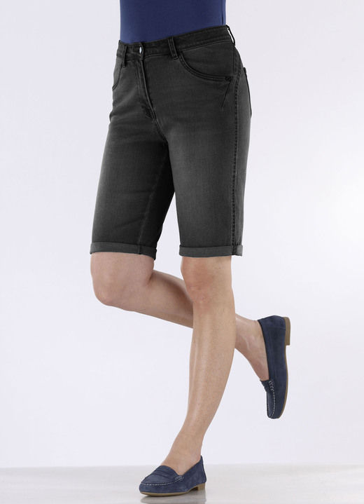 Hosen - Bermudas mit Push-up-Effekt, in Größe 034 bis 052, in Farbe JEANSBLAU Ansicht 7