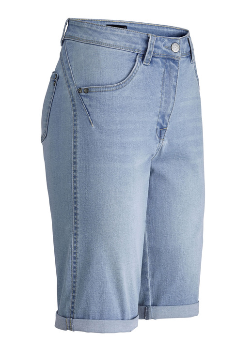 Hosen - Bermudas mit Push-up-Effekt, in Größe 034 bis 052, in Farbe JEANSBLAU Ansicht 12