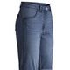 Hosen - Bermudas mit Push-up-Effekt – Farbe JEANSBLAU – Ansicht 1 Hosen - Bermudas mit Push-up-Effekt, in Größe 034 bis 052, in Farbe HELLBLAU – Farbe JEANSBLAU – Ansicht 1