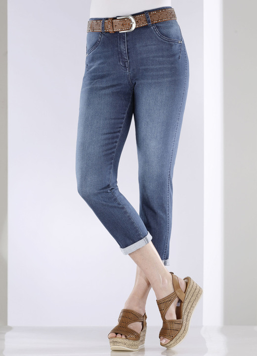 Hosen mit Knopf- und Reißverschluss - Jeans mit Push-up-Effekt Ansicht 3 Hosen mit Knopf- und Reißverschluss - Jeans mit Push-up-Effekt, in Größe 017 bis 052, in Farbe JEANSBLAU Ansicht 3