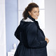 Jacken & Mäntel - Jacke mit Schub- und Reißverschlusstaschen – Farbe NAVY Jacken & Mäntel - Jacke mit Schub- und Reißverschlusstaschen, in Größe 019 bis 054, in Farbe OLIV