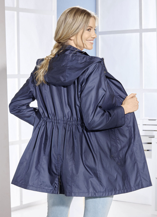 Jacken & Mäntel - Funktionsjacke mit abnehmbarer Kapuze, in Größe 019 bis 054, in Farbe MARINE Ansicht 2