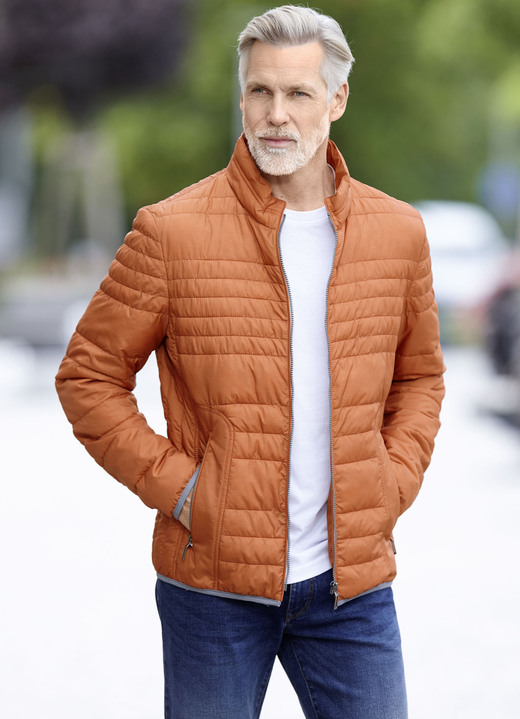 Kurzjacken & Blousons - Steppblouson von „Gate One“ in 3 Farben Ansicht 4 Kurzjacken & Blousons - Steppblouson von „Gate One“ in 3 Farben, in Größe 048 bis 064, in Farbe BLAU Ansicht 4