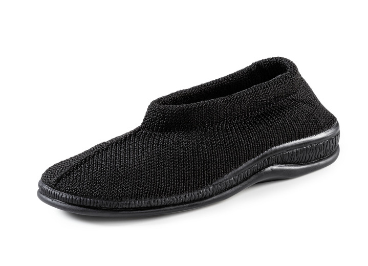 Slipper & Schnürschuhe - Slipper aus elastischem Strickmaterial, in Größe 039 bis 045, in Farbe SCHWARZ Ansicht 1