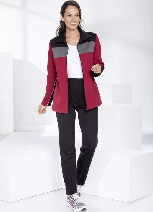 Freizeitanzüge - Freizeitanzug mit Dehnbund Ansicht 1 Freizeitanzüge - Freizeitanzug mit Dehnbund, in Größe 019 bis 050, in Farbe DUNKELROT-ANTHRAZIT-SCHWARZ Ansicht 1