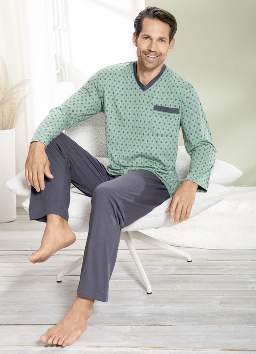 - Schlafanzug mit V-Auschnitt und offenen Abschlüssen, in Größe 048 bis 064, in Farbe SALBEI-ANTHRAZIT Ansicht 2