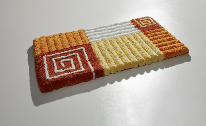 Badgarnituren - Badgarnitur mit rutschhemmener  Rückseite Ansicht 5 Badgarnituren - Badgarnitur mit rutschhemmener  Rückseite, in Größe 100 (Vorleger halbrund, 50/ 80 cm) bis 112 (WC-Deckelbezug, 47/ 50 cm), in Farbe GRAU Ansicht 5