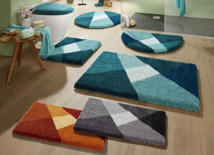 Badgarnituren - Badvorleger von LineaDue mit rutschhemmender Rückseite Ansicht 2 Badgarnituren - Badvorleger von LineaDue mit rutschhemmender Rückseite, in Größe 100 (Vorleger halbrund, 50/ 80 cm) bis 112 (WC-Deckelbezug, 47/ 50 cm), in Farbe TERRA Ansicht 2