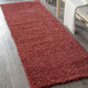 Modern - Traumhaft flauschige Brücken und Teppiche in Shaggy-Qualität – Farbe WEINROT – Ansicht 5 Modern - Traumhaft flauschige Brücken und Teppiche in Shaggy-Qualität, in Größe 111 (Brücke 60x90 cm) bis 304 (Teppich rund ø 150 cm), in Farbe HELLBLAU – Farbe WEINROT – Ansicht 5