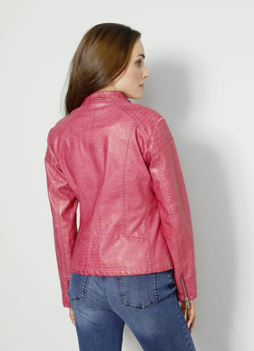 - Blazer mit leichtem Used-Effekt, in Größe 038 bis 052, in Farbe BEERE Ansicht 4