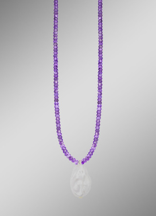 Halskette aus echten Amethyststeinen
