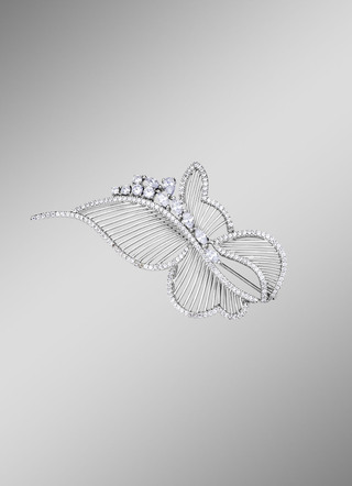 Filigrane Anstecknadel Schmetterling mit synth. Zirkonia