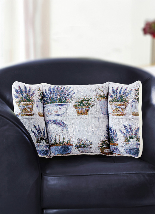 Dekokissen & Hüllen - Rückenkissen mit Lavendel-Motiv Ansicht 1 Dekokissen & Hüllen - Rückenkissen mit Lavendel-Motiv, in Farbe LAVENDEL Ansicht 1