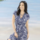 Strandkleider - Laurina Kleid in raffinierter Optik – Farbe MARINE-WEISS Strandkleider - Laurina Kleid in raffinierter Optik, in Größe 036 bis 052, in Farbe MARINE-WEISS