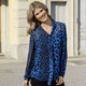 Langarm - Bluse mit Schluppe zum Binden in 2 Farben – Farbe BLAU-SCHWARZ – Ansicht 2 Langarm - Bluse mit Schluppe zum Binden in 2 Farben, in Größe 036 bis 052, in Farbe BLAU-SCHWARZ – Farbe BLAU-SCHWARZ – Ansicht 2