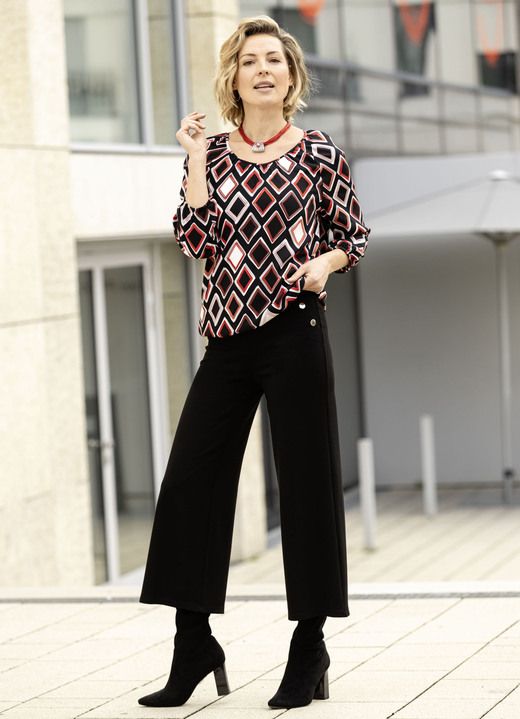 Hosen in Schlupfform - Culotte mit Zierknöpfen, in Größe 018 bis 052, in Farbe SCHWARZ Ansicht 3