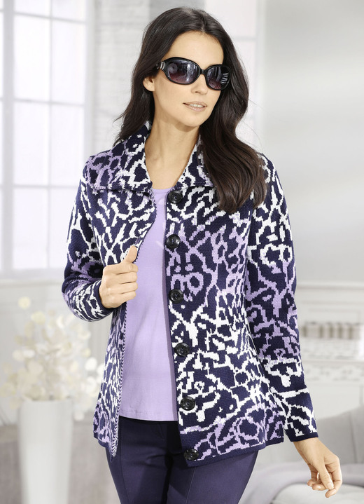 Strickjacken - Strickjacke in Jacquard-Dessin, in Größe L(44/46) bis XXL(52/54), in Farbe MARINE-FLIEDER-WEISS Ansicht 3