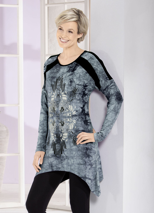 Langarm - Longshirt in aktueller Batik-Optik in 2 Farben, in Größe 038 bis 056, in Farbe LILA BATIK Ansicht 3