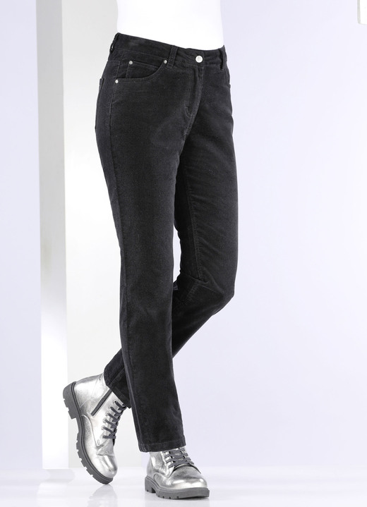 Hosen mit Knopf- und Reißverschluss - Samtweiche Hose in 5-Pocket-Form, in Größe 017 bis 050, in Farbe SCHWARZ Ansicht 3