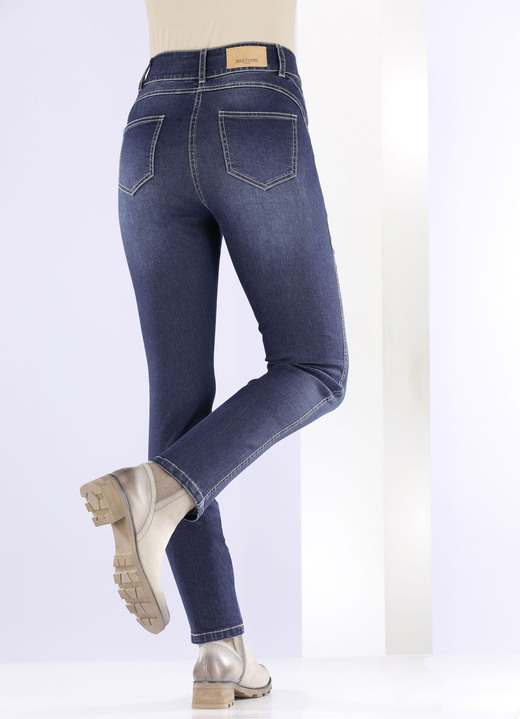 Hosen mit Knopf- und Reißverschluss - Shaping-Jeans in 4-Pocket-Form Ansicht 9 Hosen mit Knopf- und Reißverschluss - Shaping-Jeans in 4-Pocket-Form, in Größe 017 bis 050, in Farbe JEANSBLAU Ansicht 9