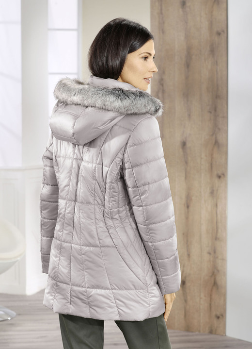 Jacken & Mäntel - Jacke mit abnehmbarer Kapuze Jacken & Mäntel - Jacke mit abnehmbarer Kapuze, in Größe 036 bis 054, in Farbe CAPPUCCINO